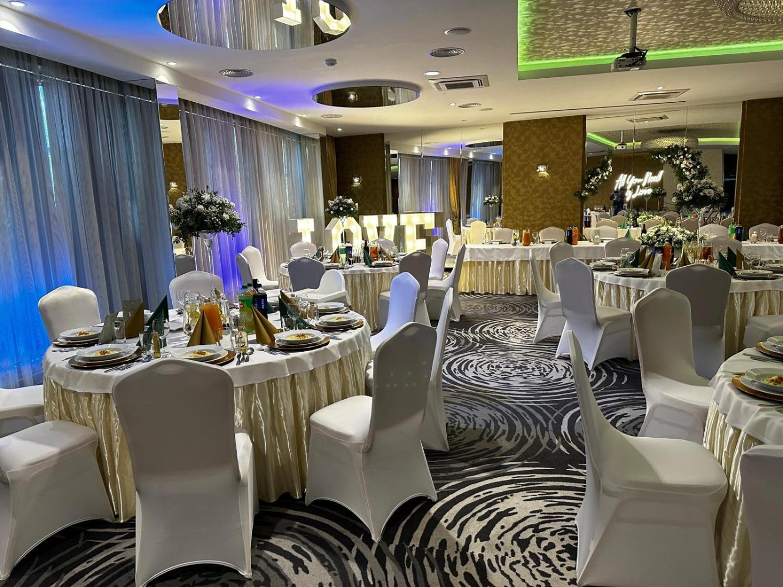 Arena Hotel Spa & Wellness Tychy Exterior foto